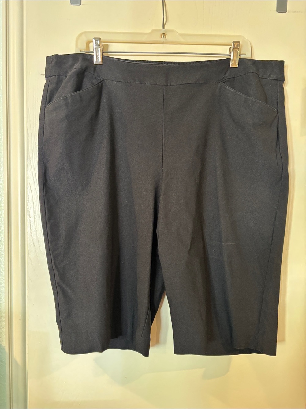 Chico's Black Bermuda Shorts with Front Pocket Detail